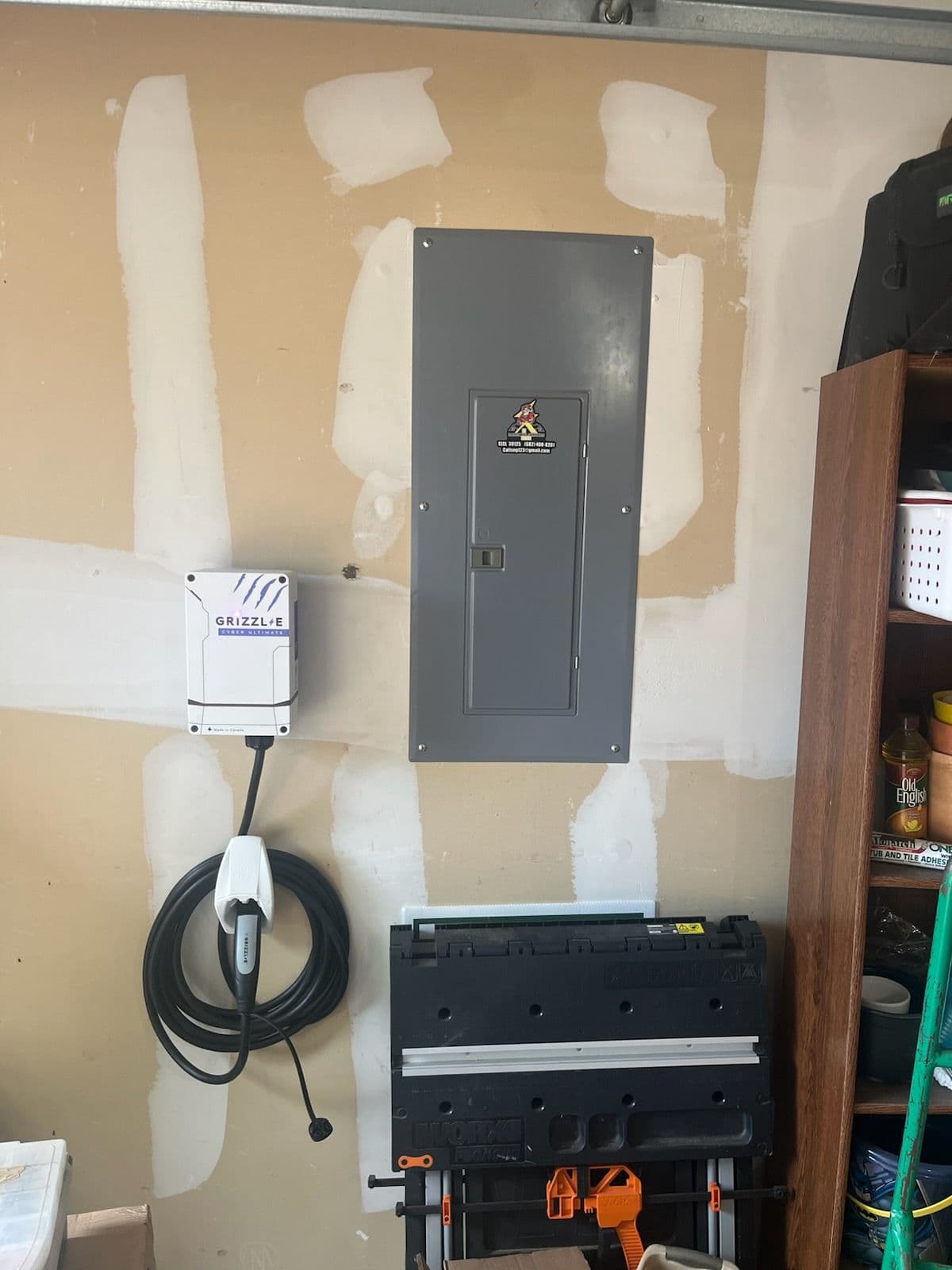 Grizzl-E Universal EV Charger Installation in Fort Worth image